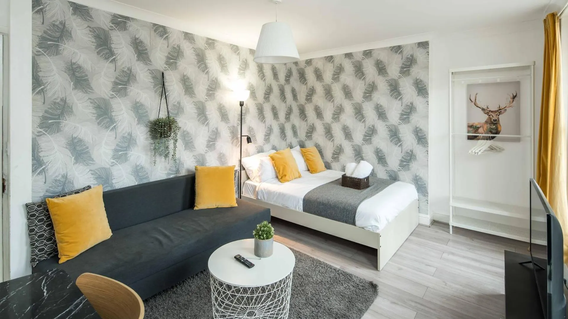 Private Double Room Shared Bathroom Near City Centre London United Kingdom