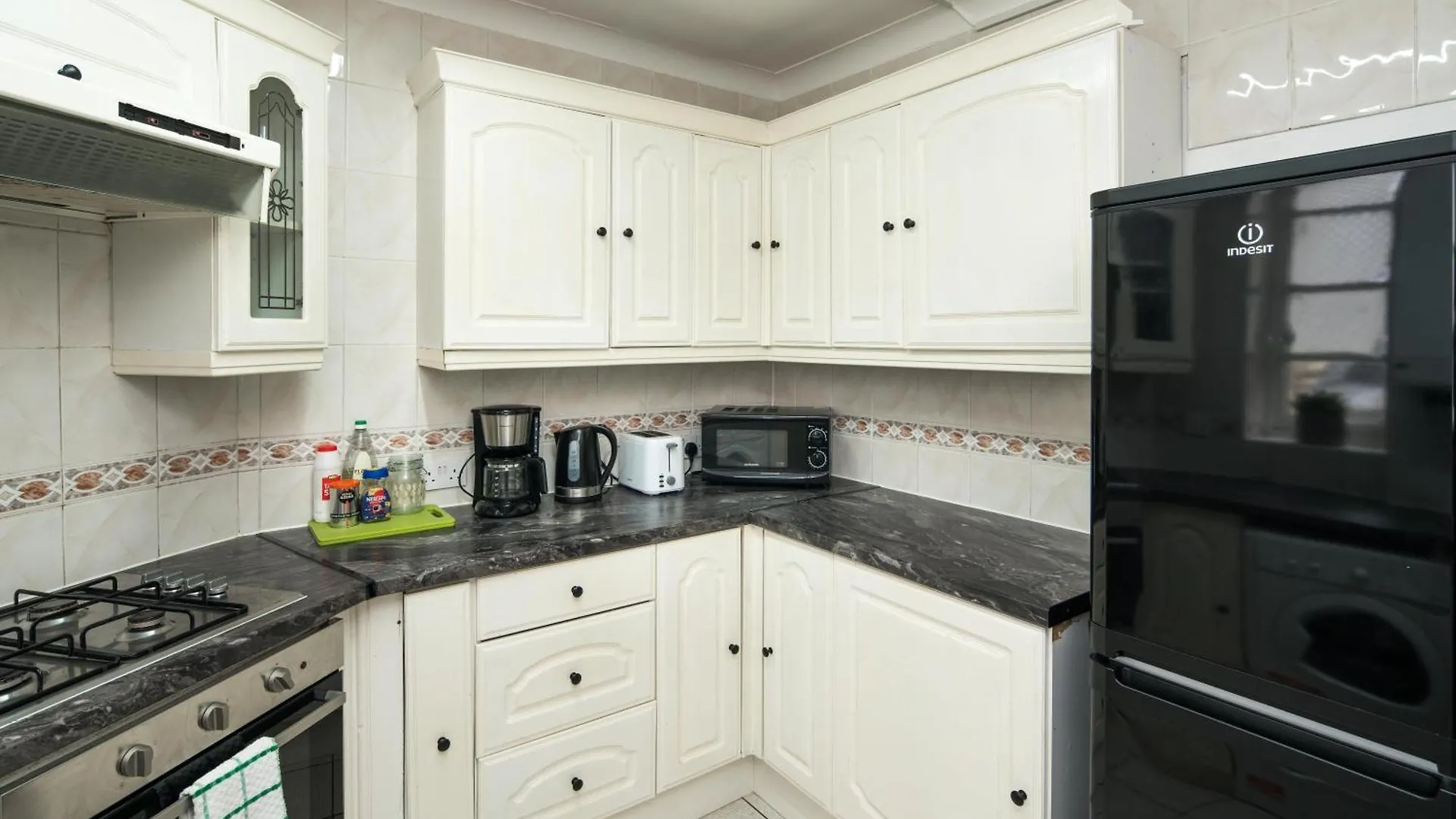 Guest house Private Double Room Shared Bathroom Near City Centre London United Kingdom